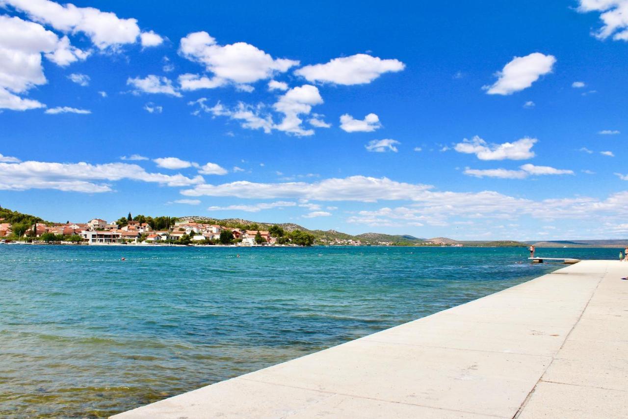 Apartments With A Parking Space Bilice, Krka - 13545 Sibenik Exterior photo